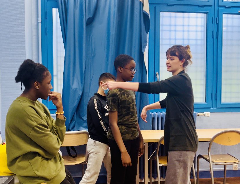 -CRAFT Vitrail-
Nouvelle journée fantastique de création avec La classe de 4eme du <a href="/ClgGRouault/">Collège Georges Rouault</a> 
De l’art à l’artisanat il n’y a qu’1 pas!
Merci au <a href="/ClgGRouault/">Collège Georges Rouault</a> pour son acceuil!
Partenaires: <a href="/cnaf_actus/">Allocations Familiales</a>  <a href="/caissedesdepots/">Caisse des Dépôts</a> <a href="/CentrePompidou/">Centre Pompidou</a> Drac Idf, Rectorat, <a href="/leszebres/">Bleu Blanc Zèbre 🦓</a>, @abrdn_FR