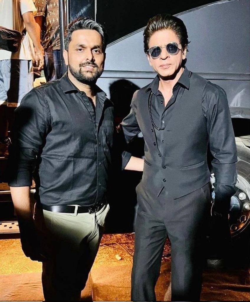Vinoliav95's tweet photo. Good afternoon guys 😘😍🙏 #Pathaan #PathaanBlockbuster  @iamsrk @SRKUniverse
@BrijwaSRKman @gaurikhan @SRKsGopal @TheSRKWarriors @Kyawtha14933443
@SrkianDas04
@SandipB28369874 @Kyawtha14933443 https://t.co/Q3I50tJm2Q