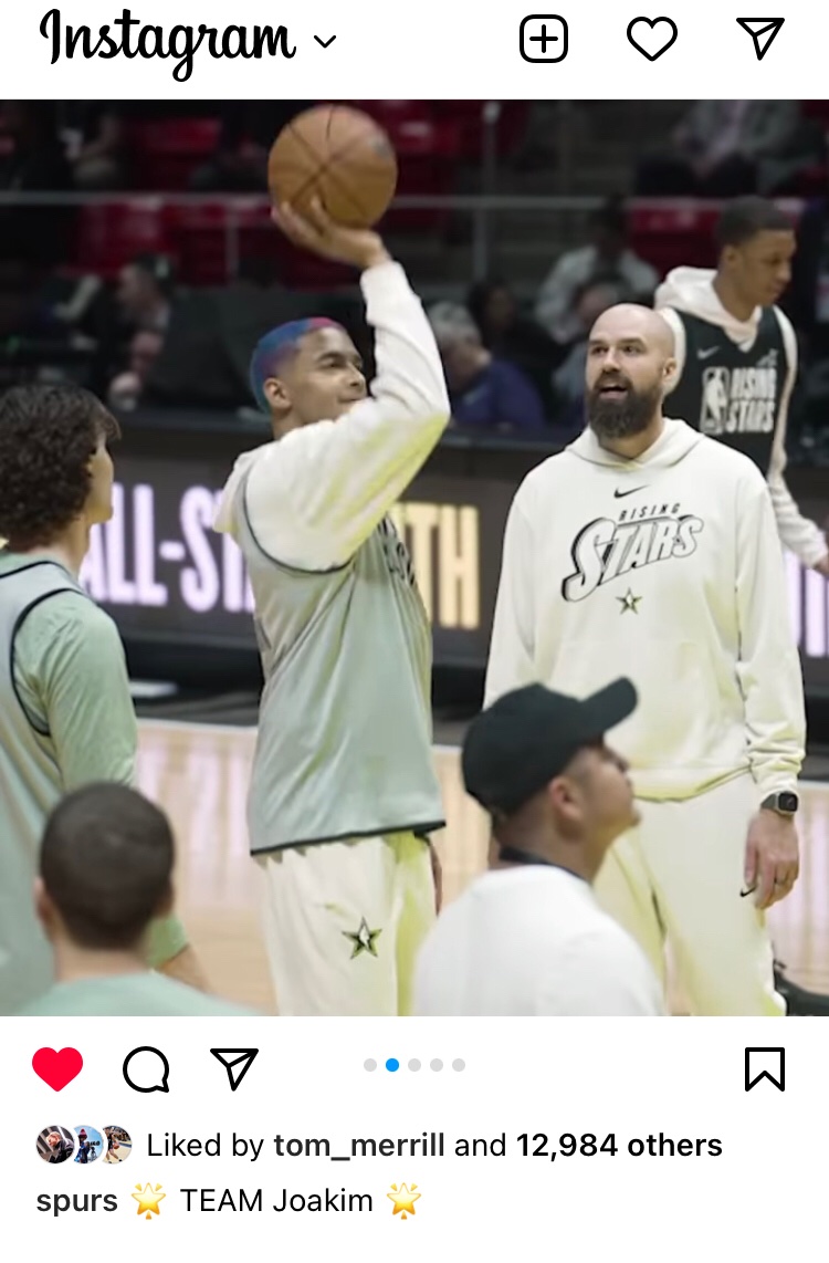 Rebound__'s tweet photo. Our Rebound All-Star warm up tee was so 🔥, easy to see why the NBA chose something similar!

A Rebound x Always Ballin collab is always elite!

#ReboundAllStars
#RAS22
#RAS23 https://t.co/lusrwhZyHB