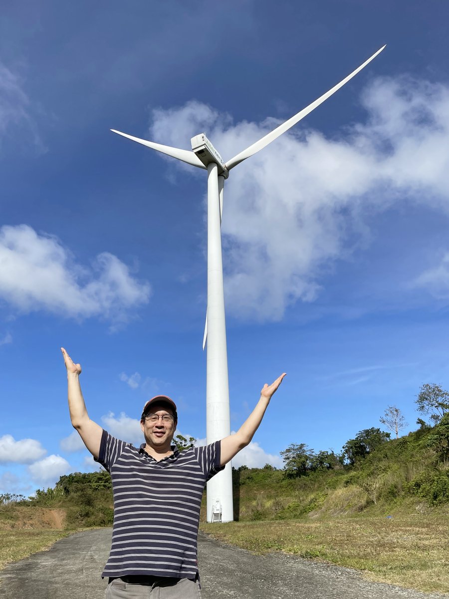 ADBChiefEcon's tweet photo. It was great visiting this wind farm in Rizal 🇵🇭 and see the 27 wind turbines.

Wind accounts for a small share of electricity in the #PH but will increase under the government's climate action plan.

Looking forward to seeing and supporting more renewable energy projects! https://t.co/bOrjvhFKwU