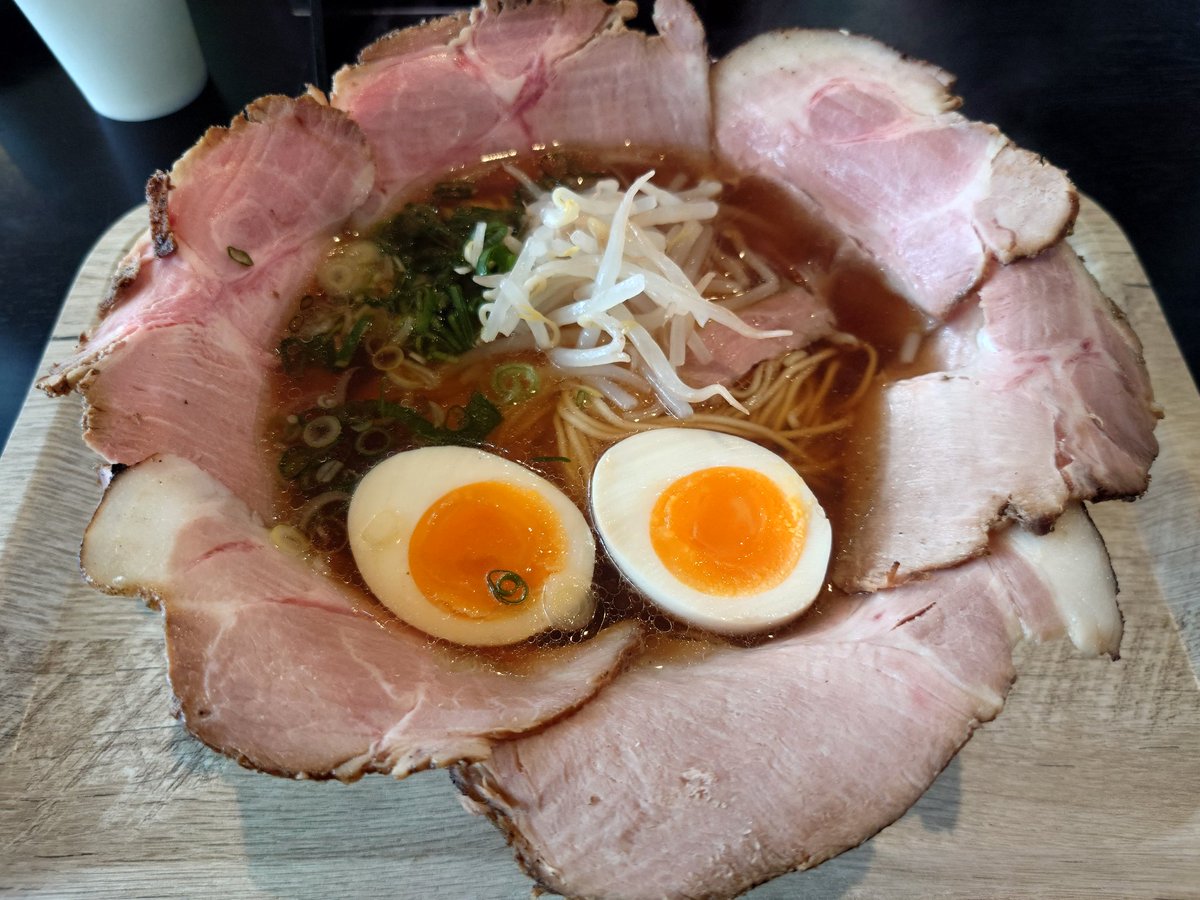 Phazon_lunch's tweet photo. ......(フェイゾン・ランチ) https://t.co/QOfKNde9eQ
