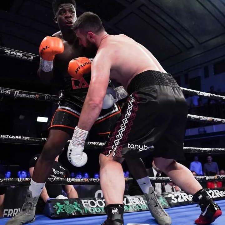 CombatSportsNG's tweet photo. #AndNew🥊 @DavidAdeleye KOs Dmitri Bezus to become the WBO Regional Champ 🏆🔥

#Davidadeleye #Bezus #Boxing #boxingnews #heavyweightboxing #Boxxer https://t.co/l12RnSTFl7