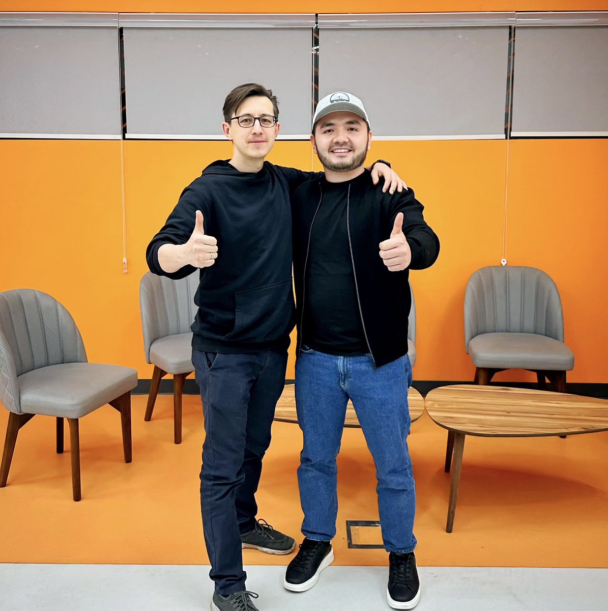 Modme startapimiz 1,25 million dollarga baholandi va biz ilk 100,000$ rasmiy investitsiyani qo'lga kiritdik! 

Modme bu o'quv markazlari uchun CRM platforma bo'lib undan hozirda O'zbekistonda 300dan ziyod va Indoneziyada 20 ga yaqin markaz foydalanadi