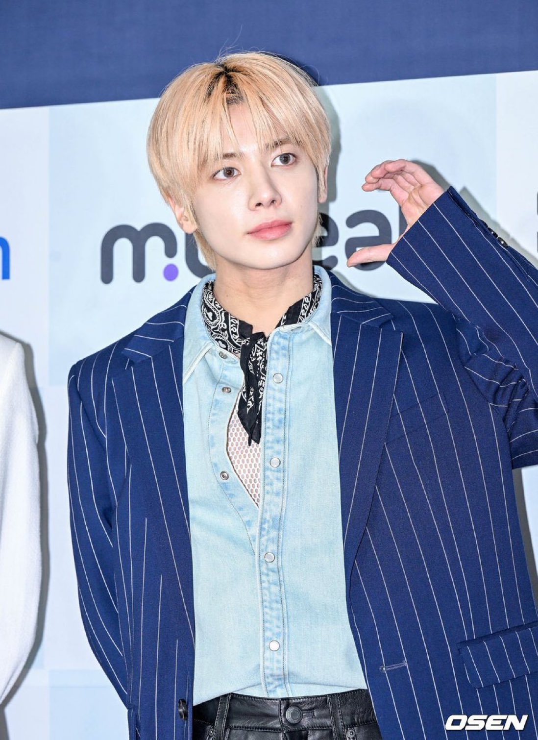 FpO8yUHaAAAbwV1?format=jpg&name=large