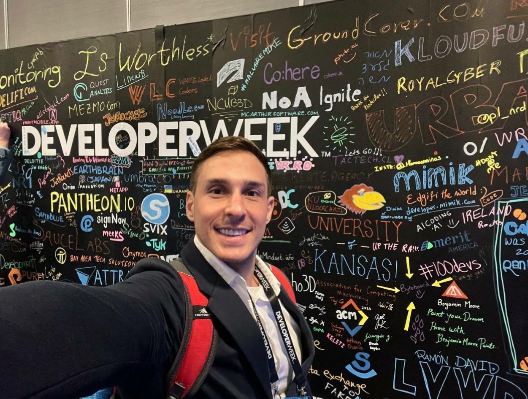 PiNetwork24X7's tweet photo. Can you find where is Pi Logo? 🧐
$Pi
#PiLogo
#PiUtility
#UptoDate
#PiNetwork
#ValueYourPi
#Picommunity
@PiCoreTeam https://t.co/vks2UgV7sl