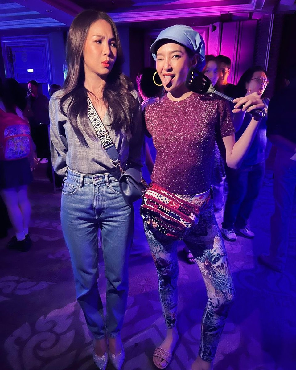 Bella_pantip's tweet photo. 🥳🤩💗
#gdhthankyouparty2023 #20yearsofmemories
Cr. ugly_pookie, punpun_sutatta
#เบลล่าราณี #bellacampen https://t.co/76c7MJIupF