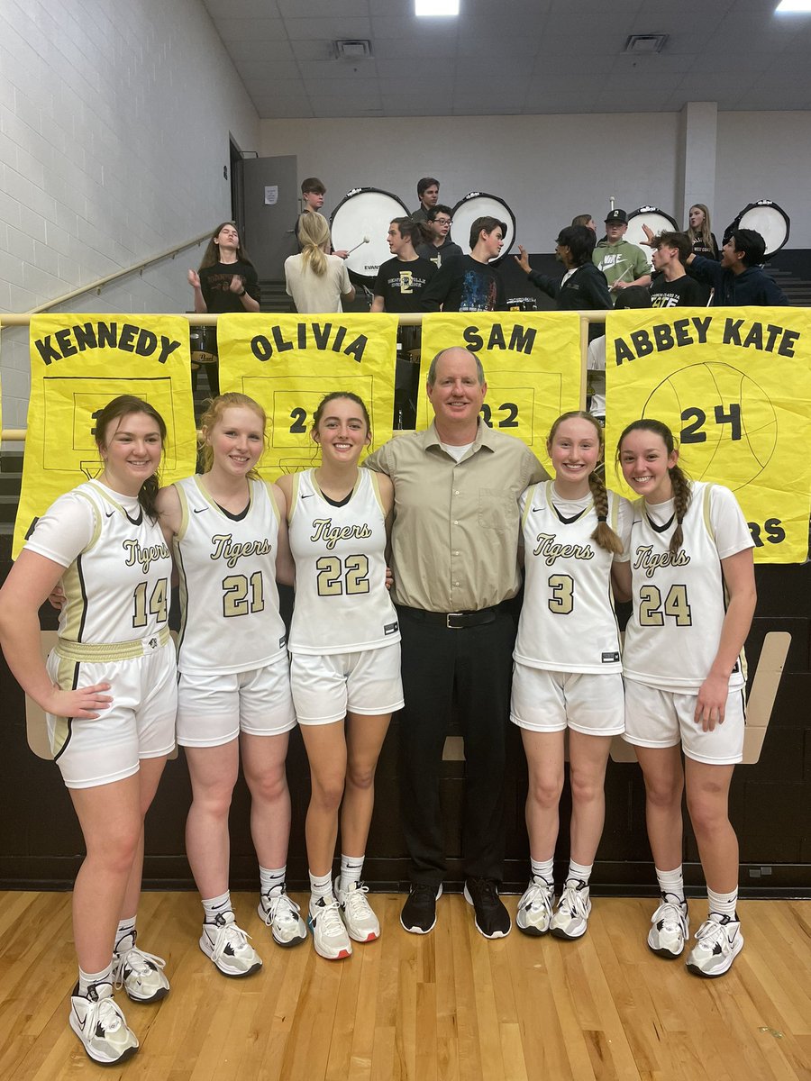 maeaves's tweet photo. So proud of these 5 seniors for @BvilleGirlsBB on senior night!! You guys are great players but even better people and will be greatly missed. Love you guys. #notdoneyet https://t.co/rgZi7cIrKn