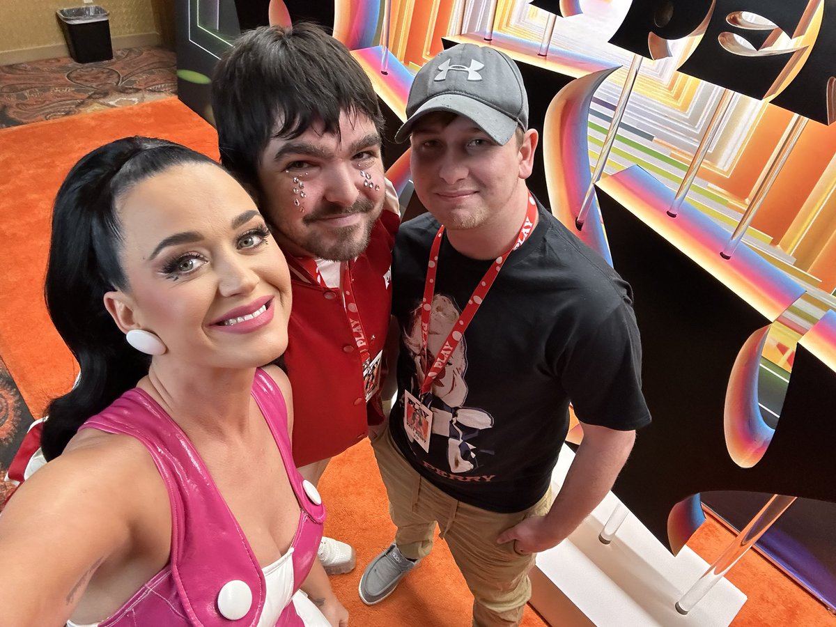 RANDALL ARMSTRONG tweet media