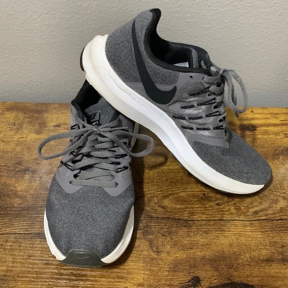 Monacoach1's tweet photo. So good I had to share! Check out all the items I'm loving on @Poshmarkapp #poshmark #fashion #style #shopmycloset #handmade #nike #vintage: https://t.co/5AaNQEh2on https://t.co/xZaGxM66cm