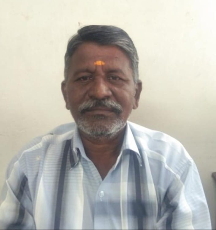 thirumaofficial's tweet image. #Social_Engineering என்னும் பெயரால் நடத்தப்பட்ட சோதனை முயற்சியின் ஒரு செயல்திட்டமாக  சாதிவெறியர்களால் படுகொலை செய்யப்பட்ட நத்தம் இளவரசனின் தந்தை #இளங்கோவன் காலமானார் என்பதை அறிந்து பெரிதும் வருந்துகிறேன். அவரது குடும்பத்தினருக்கு எமது ஆழ்ந்த இரங்கலைத் தெரிவித்துக் கொள்கிறேன்.