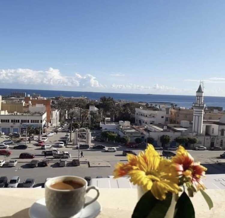 صباح الخير. 🖤

إن خابت أمانينا بالأمس فاليوم أجمل بإذن الله ومن جعل الحمد خاتمة النعمة جعلها الله فاتحة المزيد..

فـاللهم يا من قُلت (وَالصُبحِ إِذَا تَنَفَّس) أكتب لنا مع أنفاس هذا الصباح خيراً ورزقاً نكتسبه وبشرى نسعد بها..🌹