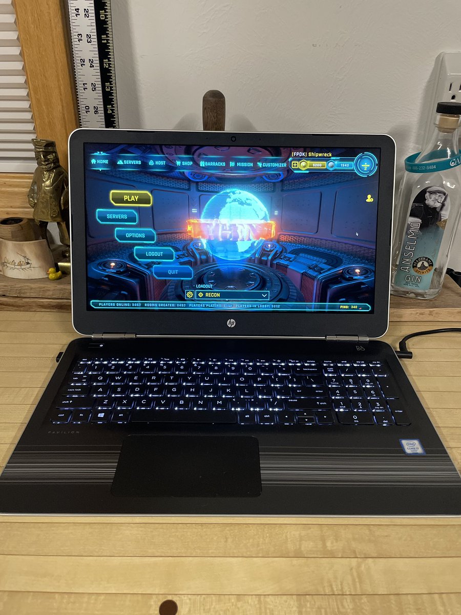 thePAJAmre's tweet image. A Degen Friday night.  Glad we made it to the weekend 🍻 #DegenCity

#Web3gaming #WeekendEve #anselmogin