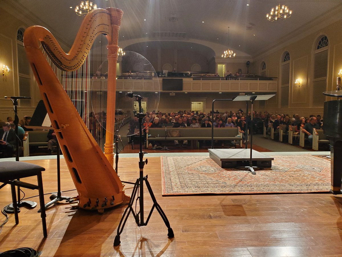 crgb1234's tweet photo. Another venue another concert! ππΆ #musicismylife #lovethisstuff https://t.co/VodtDoJ29V