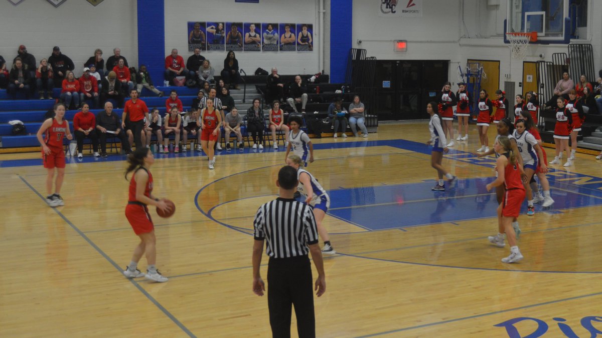 V Lansing vs Leavenworth <a href="/usd469/">Lansing USD 469</a> <a href="/I_Am_Pi3rce/">Pierce</a> <a href="/LansingLionsLL/">LansingHS Activities</a> <a href="/ACPenrose/">Alan Penrose</a> #proudofthepride <a href="/derekwwiley/">Derek Wiley</a>