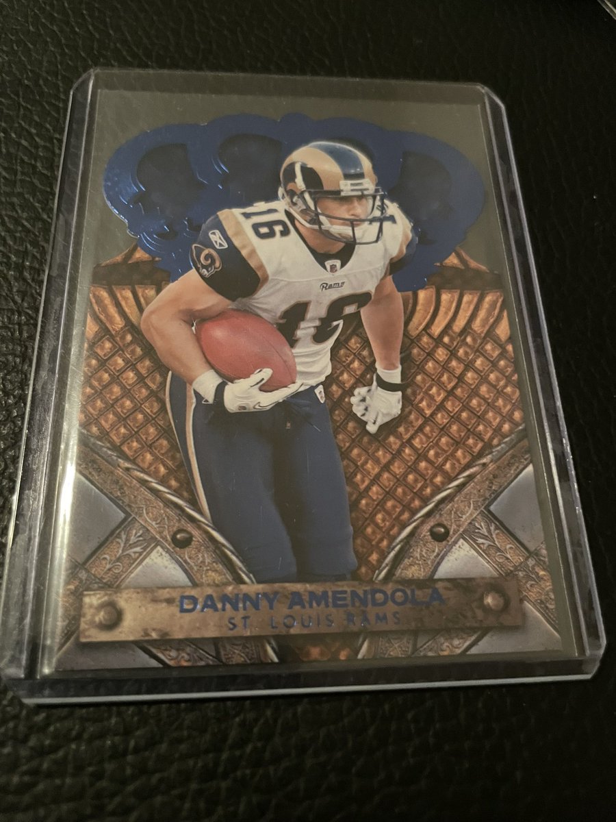 cheapcardsales's tweet photo. Danny amendola crown /100 $1.25

#cheapCards #cheapRams https://t.co/NzVcp9AZwq