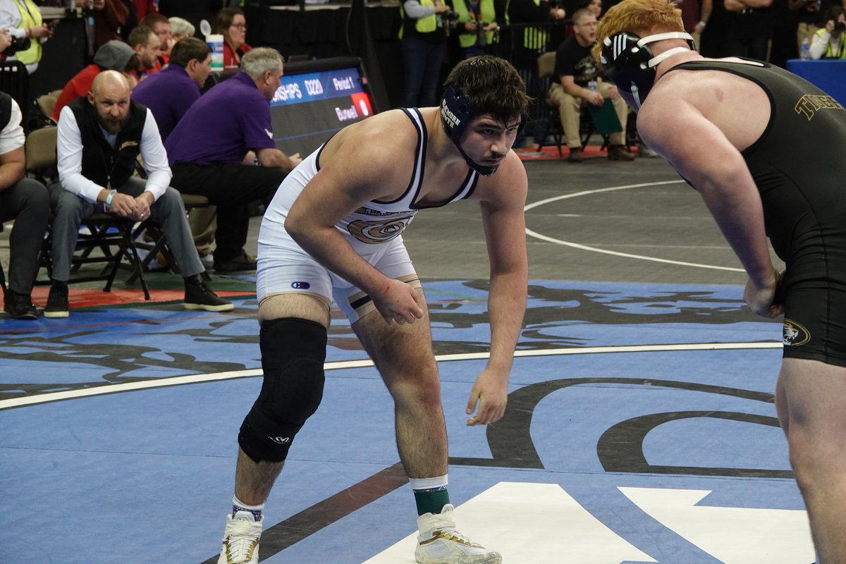 TysonAgler's tweet photo. @WrestlingESHS Keen secures his first state medal after scoring a 5-2 decision in the consolation quarterfinals. https://t.co/I9xMBoEilB