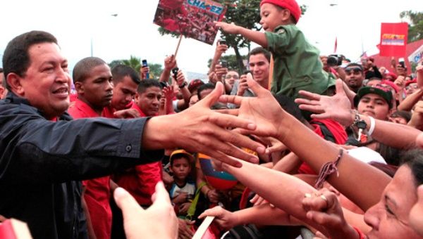 TeRetoA a decirle al mundo que Chávez vive en el corazón de su pueblo.
#Venezuela
#ChavezPorSiempre
@DeZurdaTeam_ @Titomara2 @alejabolivarian @YuryHdz08