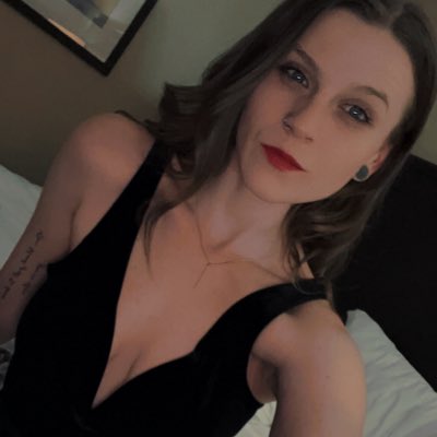 _taylorloyd's tweet photo. #NewProfilePic https://t.co/MDnzztaL4S