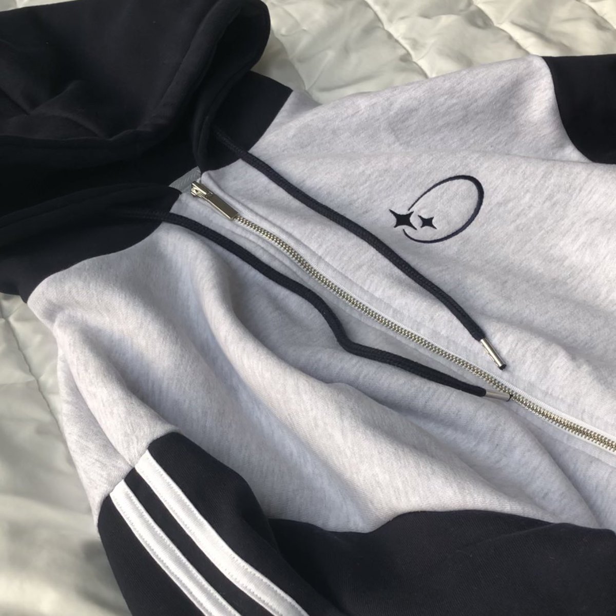 💫크드 신상 후드집업 RT이벤트💫

💫참여방법=RT만 해주시면 끝 💫

#후드집업 #이벤트 #알티 #알티이벤트 #크로스드레슬리 #RT #RT이벤트