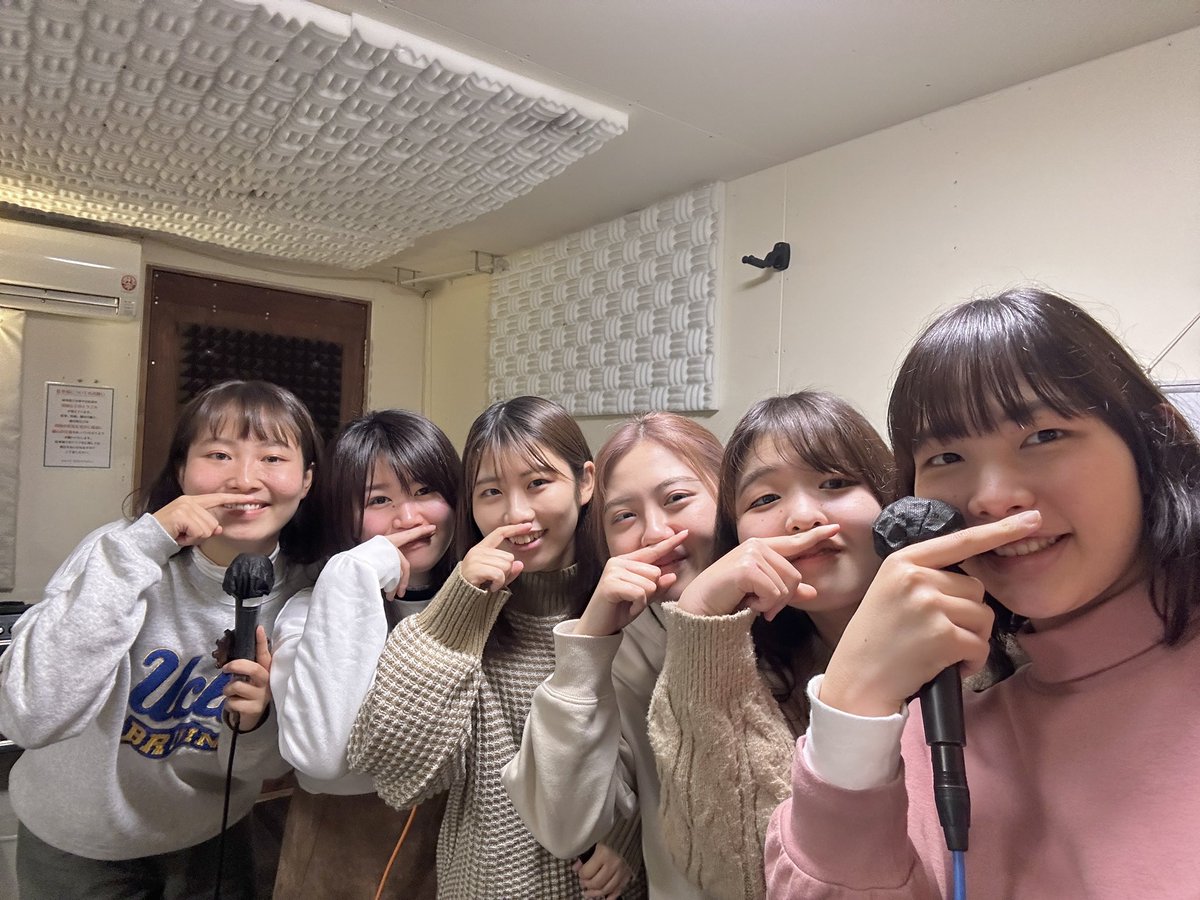 maitoparta1's tweet photo. ひさびさマイク練、行ってきました🏃🏻‍♀️🎤
サークルライブまであと１週間！
さらに磨きをかけて参ります🐄✨

(牛、上手にかけたな…😌💭by.ボイパ) https://t.co/6OLELKbVXS