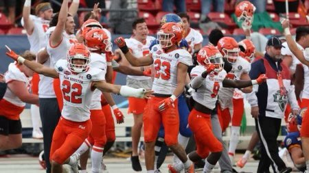 BethelRoman13's tweet photo. After a great conversation with @COACHJJ_SHSU, I am honored to receive an offer from @BearkatsFB. Thanks coach. @Coach_LaFavers @RPHS_FB @CoachKScholz https://t.co/uYQfh7kj7K