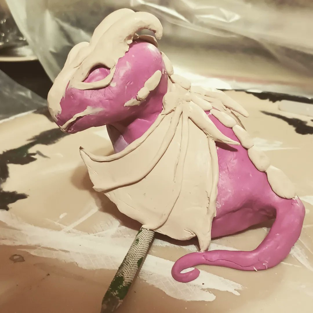 Can't get to my paint so, clay it is...#WIP #iamanartist #polymerclay #polymerclaycreations #dragonfans