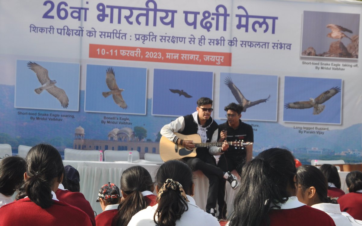 BirdingFair's tweet photo. How to conserve Raptors, was discussed at 26th Indian Birding Fair (Man Sagar lake, Jaipur) at sessions for students-teachers-citizens, staged by Tourism &amp; Wildlife Society of India, a citizens' initiative aimed at conserving this heritage lake which also started happening... https://t.co/f5MvDeadDx