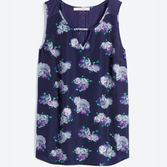 nellecat29's tweet photo. So good I had to share! Check out all the items I'm loving on @Poshmarkapp #poshmark #fashion #style #shopmycloset #41hawthorn #fabletics: https://t.co/0pwpgfWkN4 https://t.co/QLVJdc1Cjq