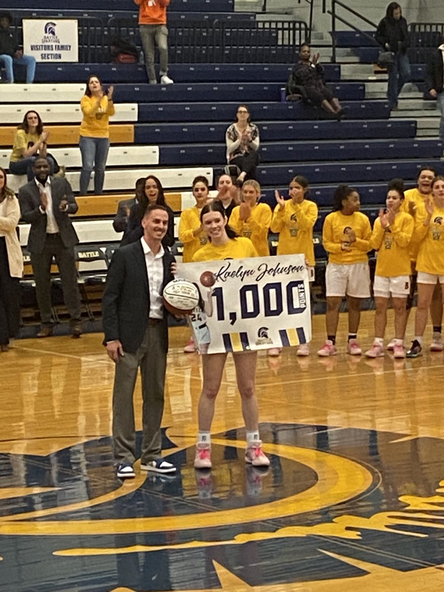 <a href="/KOMUnews/">KOMU 8 News</a> <a href="/BenArnetKOMU/">Ben Arnet</a> please give <a href="/GbbBattle/">Battle GBB</a> the credit they deserve. Thankful you highlighted the game, <a href="/KaelynJohnson24/">Kaelyn Johnson</a> accomplishments, &amp; their victory, but what about the fact that they are city champs? It’s time CoMo gives Battle the respect they deserve #BattleBuilt