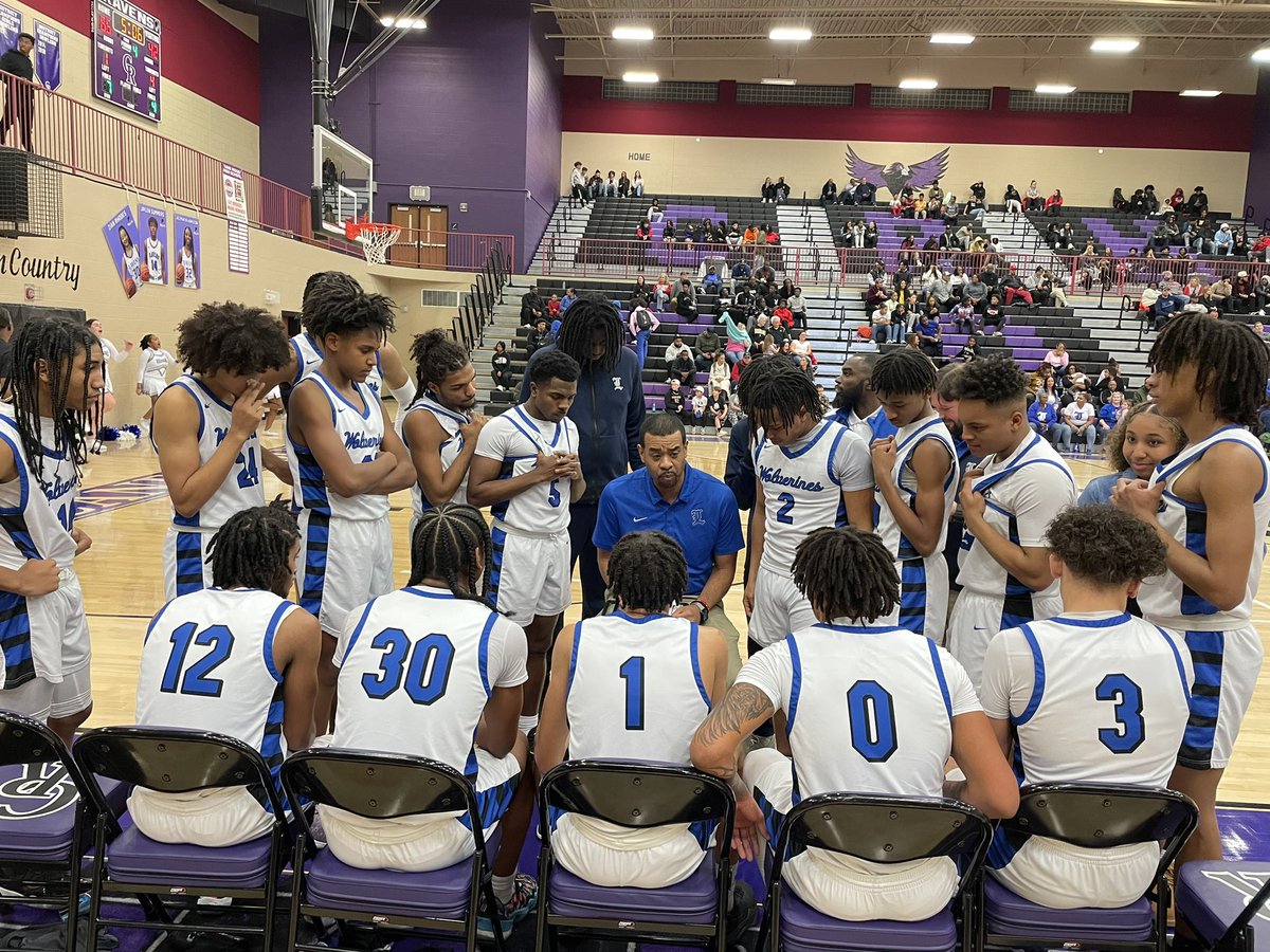 LHSintheNews's tweet photo. We’re going to the District Championship!!! Come see @LHS_Basketball in the championship game 6:30pm Saturday at Cane Ridge! @DrHatchett_LHS https://t.co/l20tIz30HP