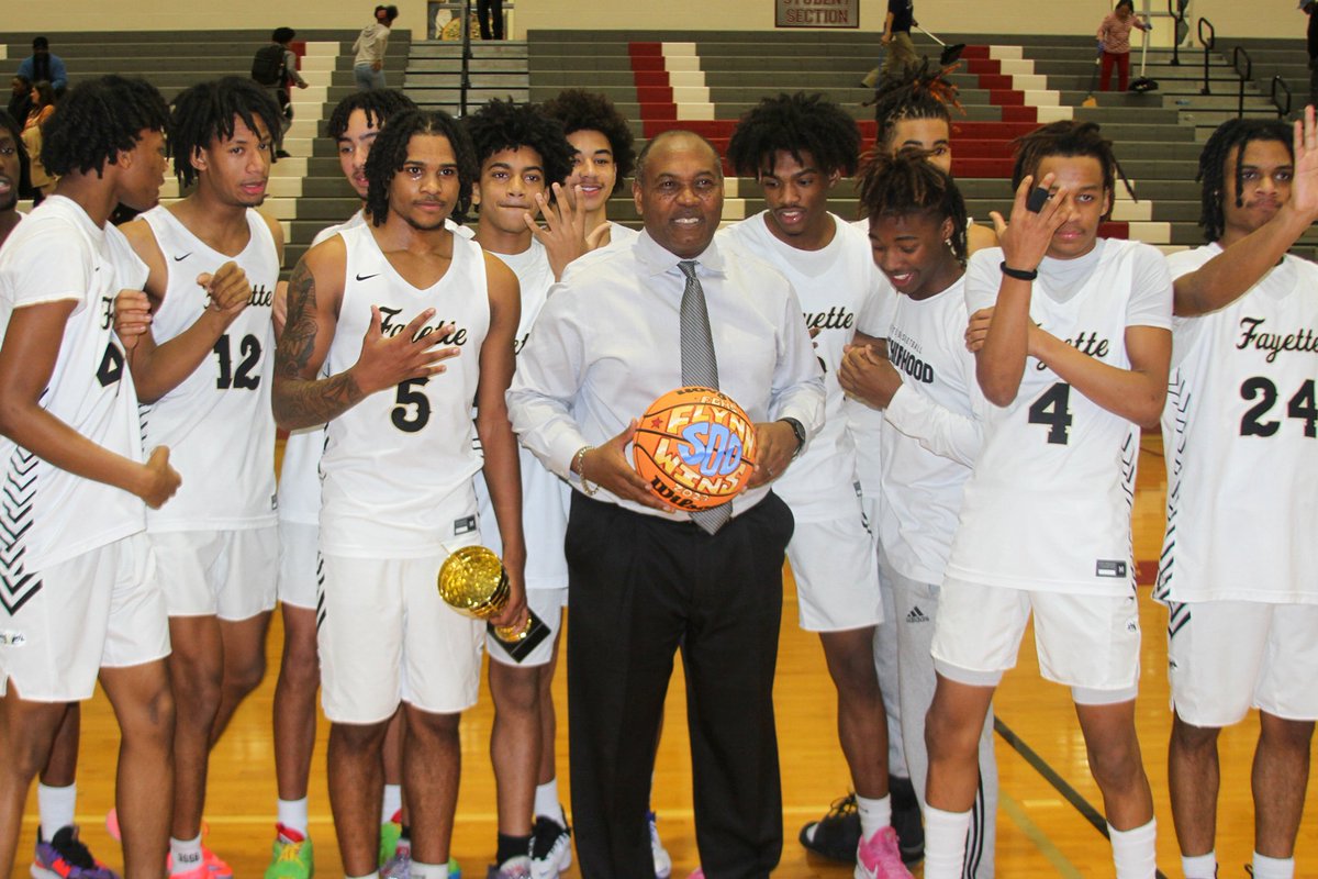 FayetteSports's tweet photo. Special congratulations to the legend Andre Flynn on his hitting his 500th career win tonight! https://t.co/Iimv4kvg2b