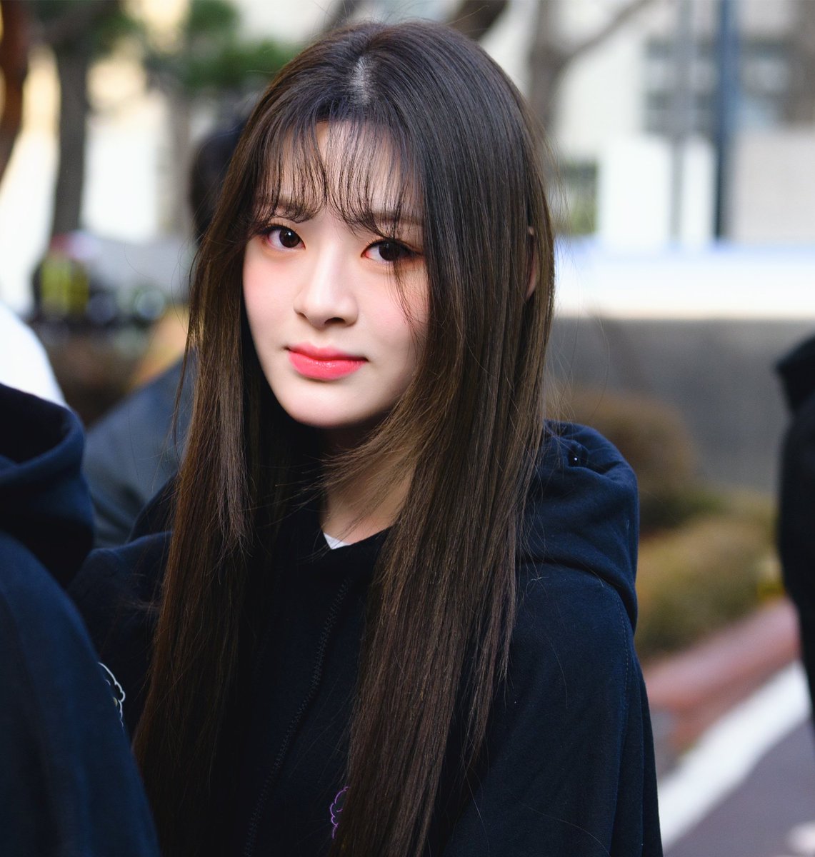 can't choose when it comes to Yoon Seeun 🔎