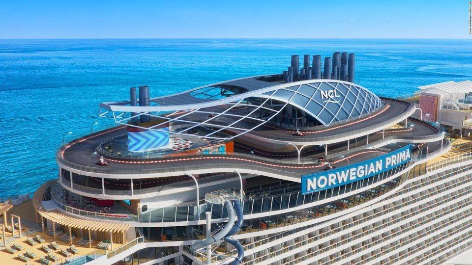 🗣Norwegian Cruise Line is out here going crazy again! For a limited time, you can sail to Europe, Alaska, The Caribbean🌍, and beyond with the second guest sailing for free. 

bit.ly/DesignMyExperi…

#travelbug #norwegian #travelagent #melanintravel #cruisewithme #freeperks