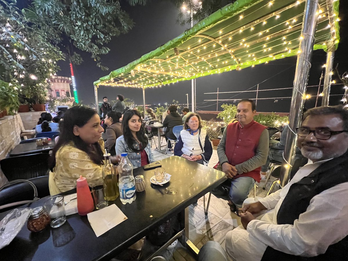 Brajeshjha's tweet photo. What an evening at Pizzeria Vatika, Assi Ghat Varanasi. Glad could meet Gopal ji and and co-founder of the Pizzeria who set it up in 1993. Gopal ji was so passionate then and now. Best wishes for his next venture #BatiKing @PizzeriaVaatika https://t.co/MeI5g0vz1M