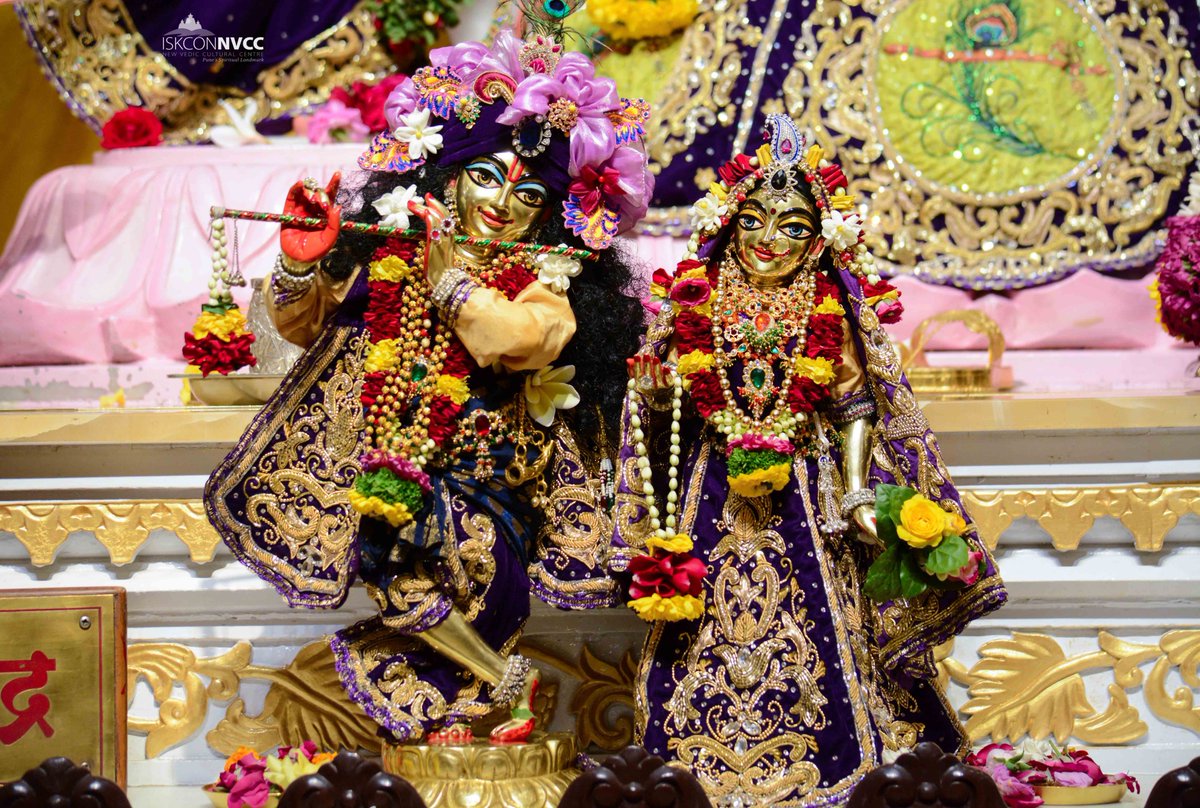 ISKCONPune's tweet photo. Today's 18/02/2023 Darshan
Sri Sri Radhavrindavanchandra 
#ISKCONNVCC #ISKCONPune #ISKCON
#PUNE #DailyDarshan #harekrishna
#Saturday #18thfebruary #18thfebruary2023
#nvcc #radhavrindavanchandra
#iskcondesiretree #harekrsnatv #art
#harekrsnatelevision #radhakrishna
#today #love https://t.co/hYyHhI6j3J