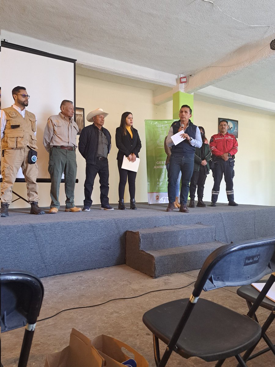 JaimeLopezGo's tweet photo. El día de hoy se llevó a cabo el curso "Acciones preventivas por nuestros bosques", creando sinergias con @Probosque_, @CONAFOR, @proteccionciviledomex, @CEPANAF, autoridades auxiliares comuneros y ejidatarios. Promoviendo la protección de nuestras zonas vulnerables a incendios. https://t.co/CjKcoSTRiG