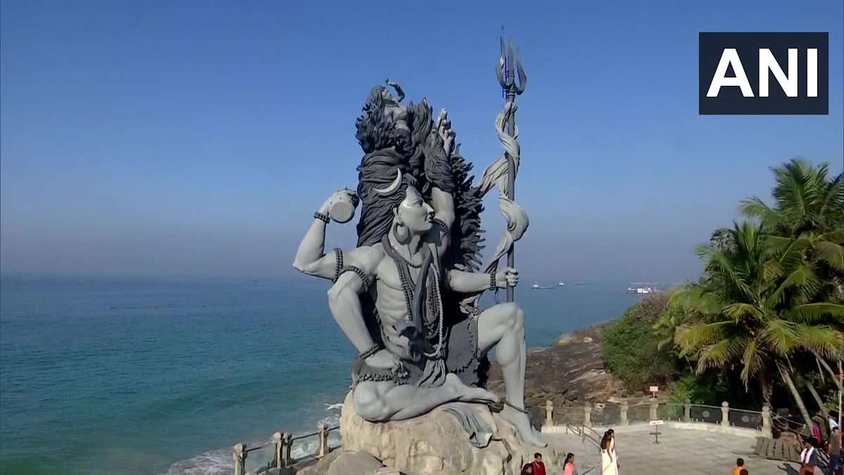 ANI's tweet photo. Kerala | Devotees arrive at Azhimala Shiva temple in Vizhinjam, Thiruvananthapuram to offer prayers on the occasion of #Mahashivratri https://t.co/xpMS8KNApm