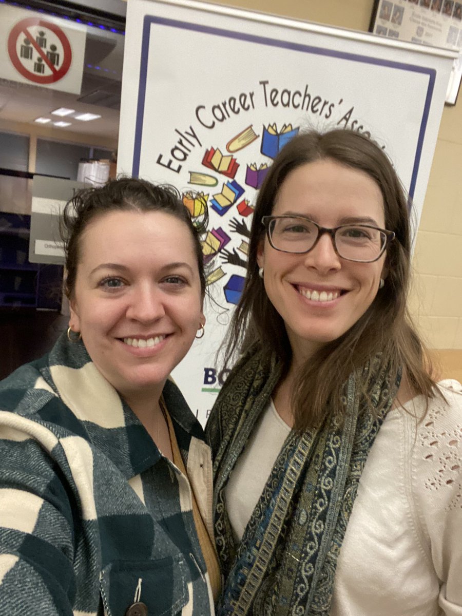 BCECTA's tweet photo. Today the BC Early Career Teachers’ Association networked w/ BC Conseil Scolaire Francophone  @CsfCb teachers 💚 

➡️We met new &amp; experienced teachers from all corners of the province who agree that early-career educators stand to benefit from more holistic networks of support. https://t.co/bKGV7q80ii