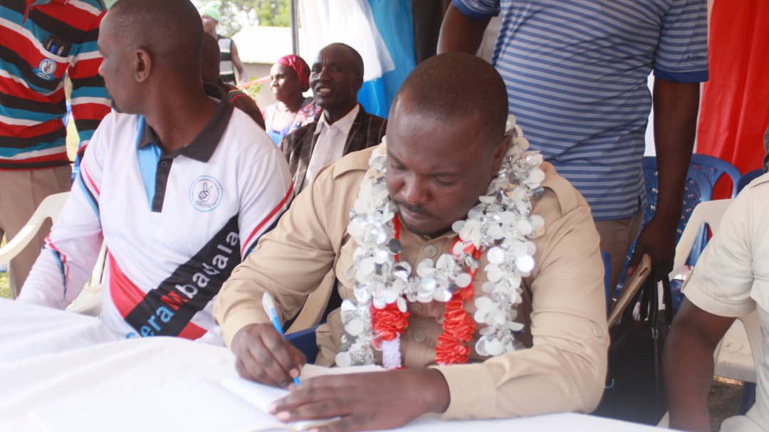 HecheJohn's tweet photo. Asante Wananchi wa Nyamwaga, tujiandae vizuri kwa ziara kubwa kila kijiji kwenye jimbo letu tutafika. https://t.co/HD5L3E661Q