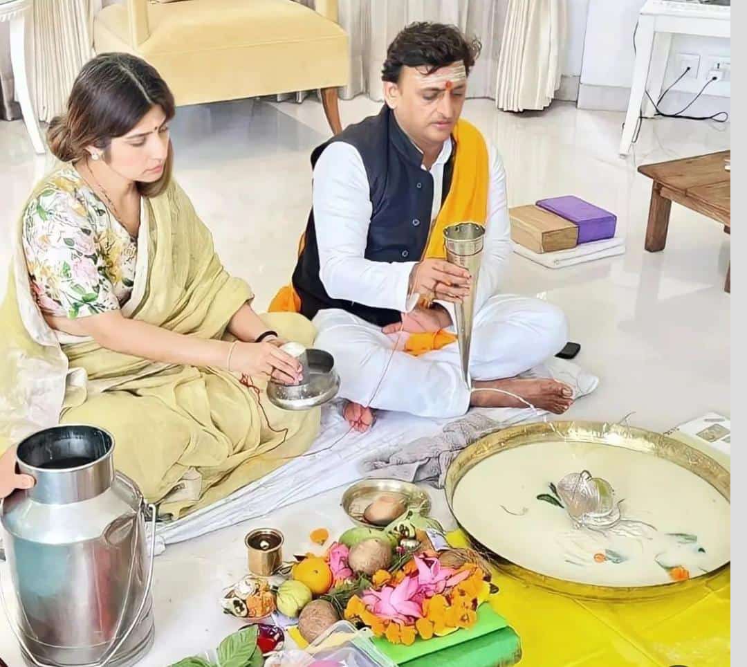 Aadhyayadavv's tweet photo. आप सभी को "महाशिवरात्रि" के पावन पर्व की हार्दिक शुभकामनाएं। https://t.co/8hmL0noBRP