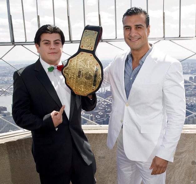 Chupacabra_01's tweet photo. 🎂Happy Birthday to Ricardo Rodriguez! @RRWWE #RicardoRodriguez #WWE #NXT #ElLocal #ECW #NWA #WCW #ImpactWrestling #ROH #AEW #MLW #AWA #WCCW #LuchaLibreAAA #CMLL #NewJapan #NJPW #ProWrestlingNoah #AJPW #UWA #PWG #LuchaUnderground #DragonGate #CZW https://t.co/LWSNaErX99