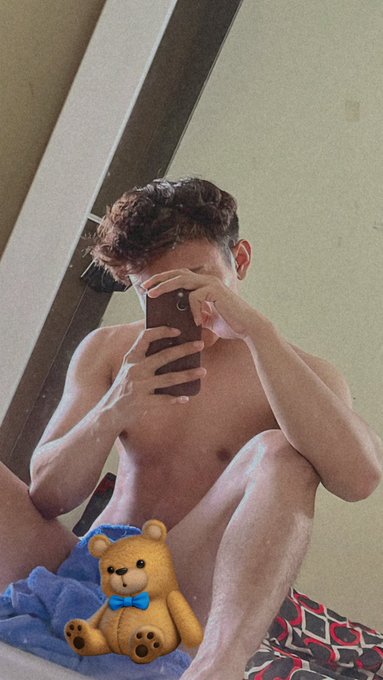 akhiran ini banyak yg stalker ya. Padahal kalo minat tinggal minta aja🤫 https://t.co/XOR5UgMIzo