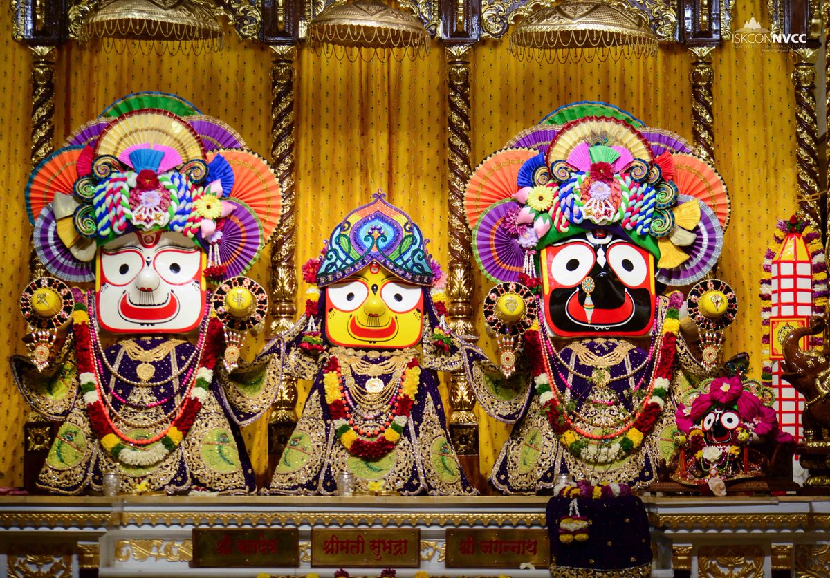 ISKCONPune's tweet photo. Today's 18/02/2023 Darshan
Sri Sri Jagannath Baldev Subhadra
#ISKCONNVCC #ISKCONPune #ISKCON
#PUNE #DailyDarshan #harekrishna
#Saturday #18thfebruary #18thfebruary2023
#nvcc #radhavrindavanchandra
#iskcondesiretree #harekrsnatv #art
#harekrsnatelevision #radhakrishna
#today #love https://t.co/w4dvFnbVUX