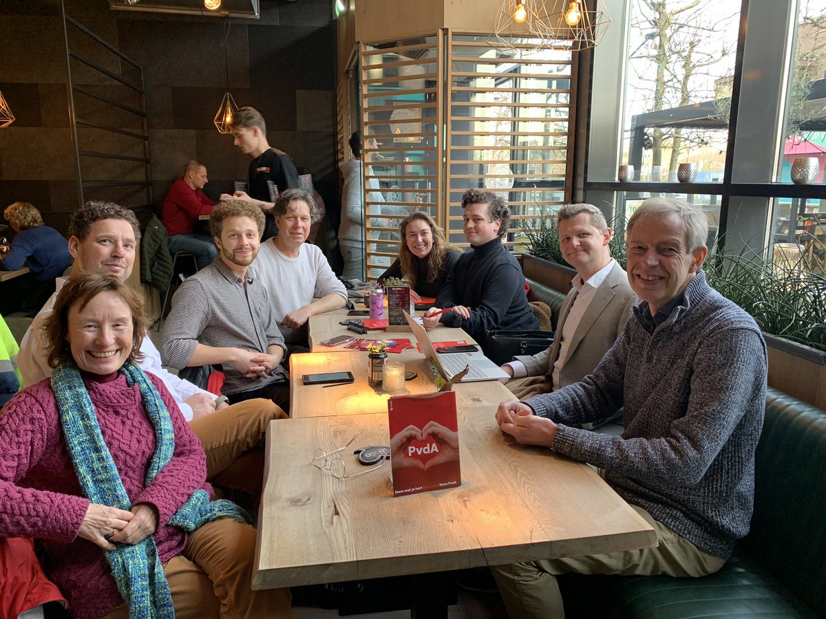 Campagnetijd in Hoofddorp en bijpraten met PvdA Haarlemmermeer Jacques Hendriks en Remco Bruijnes #pvdanh #pvdahaarlemmermeer #verkiezingen15maart  #stemmetjehart #nietalskuddedier