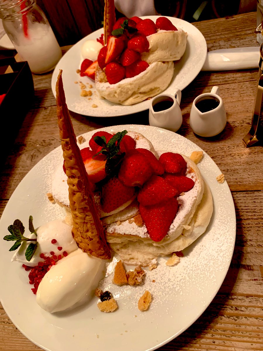 niwaka_fan0309's tweet photo. オシャンなCafeに行って
来た(n‘∀‘)η
ふわふわ🍓のパンケーキ
((*´ﾟ艸ﾟ`*))うま～ぁ.•♬
#cafedelsol
#PancakeDay https://t.co/1yhOjcQLy3
