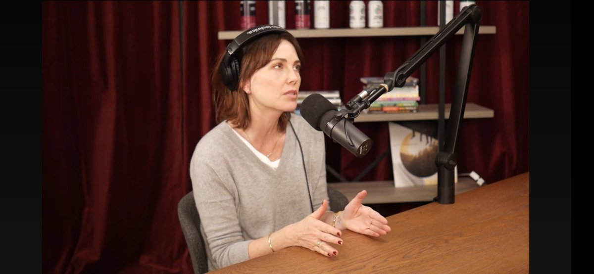 caffeinesecret's tweet image. look at her #maximroy