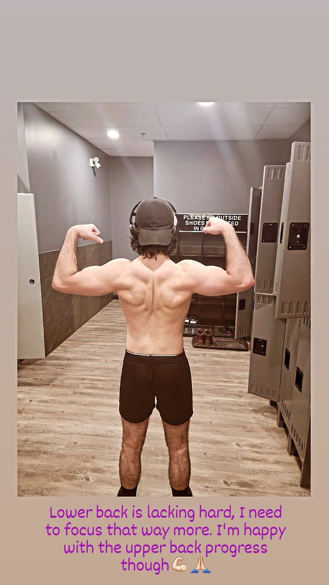 dciuffreda9's tweet photo. Progress after a year,and I'm honestly happy and disappointed. Training is easy, it's eating enough that's somehow hard for me 🤤 https://t.co/yRo8fl6jQC