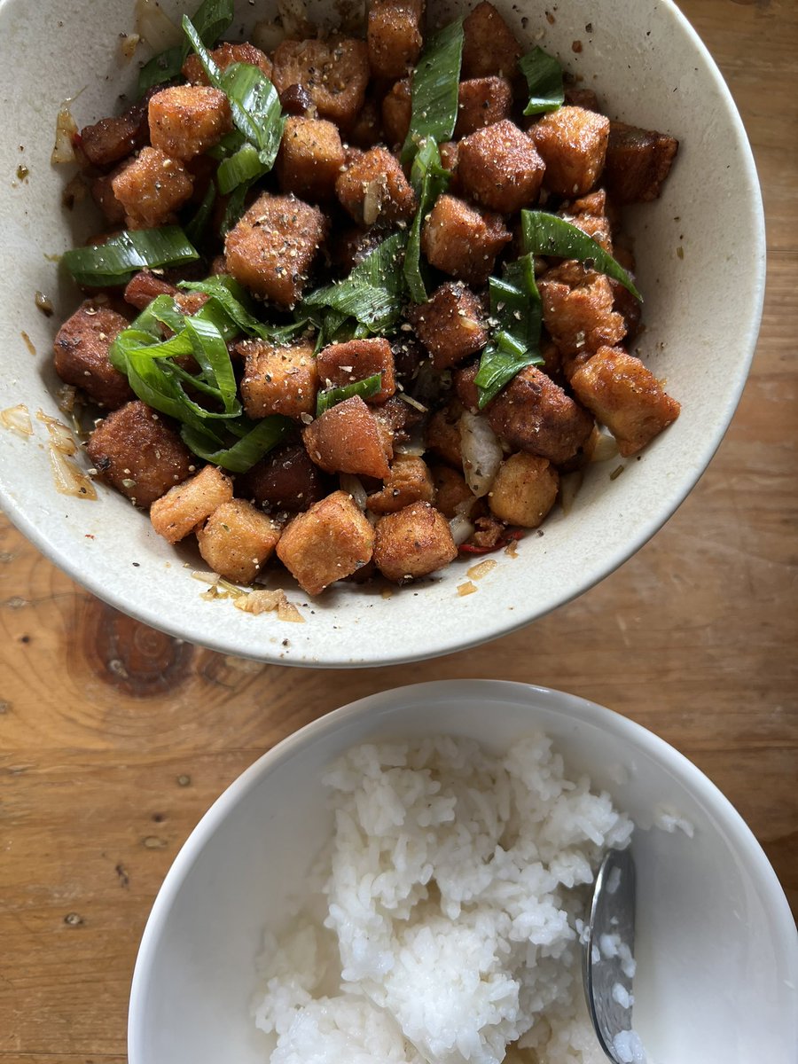 Tito Ampol tweet media