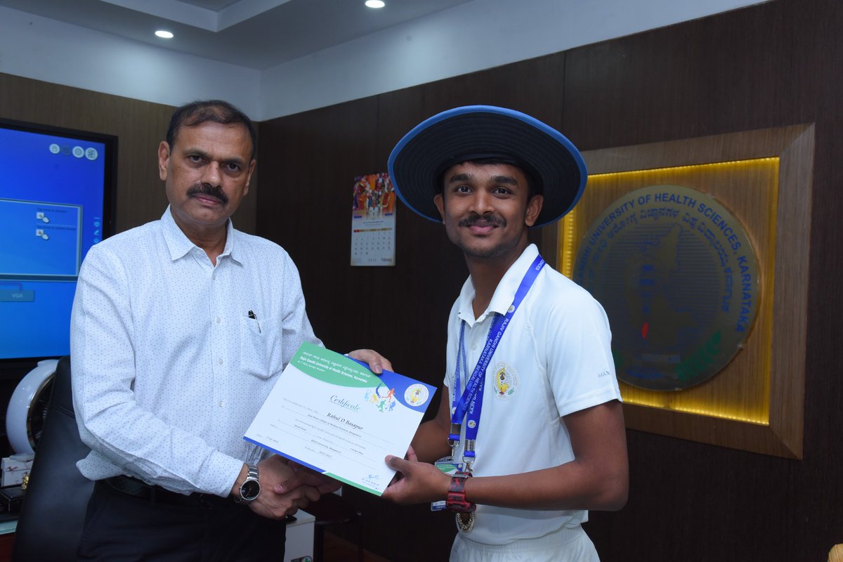 EastPoint_Colgs's tweet photo. Congratulations Rahul D Basapur!

East Point Medical College appreciates Rahul - MBBS Intern for being selected for the RGUHS Team for South Zone Inter-University Cricket Tournament Men - 2023

#Cricket #CricketTournament #RGUHS #Students #EPCMS
#EPGI #EastPoint #EastPointCollege https://t.co/qGfDuixhbo