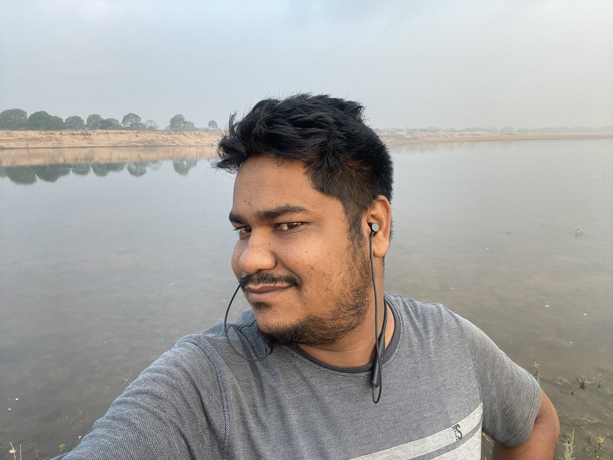 TheChandraSB's tweet photo. This is how Morning looks like 🥰.
#MorningGlory #morningmotivation #MessyMorning #MessyMe #MorningAndMe #nature #River #kuakhi https://t.co/UfuUukDrjM